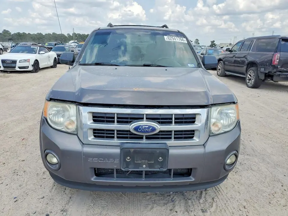 2011 FORD ESCAPE XLT  
