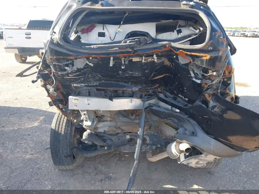 2016 TOYOTA HIGHLANDER XLE V6