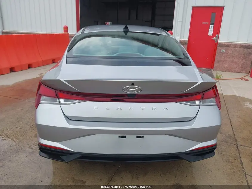 2021 HYUNDAI ELANTRA SE