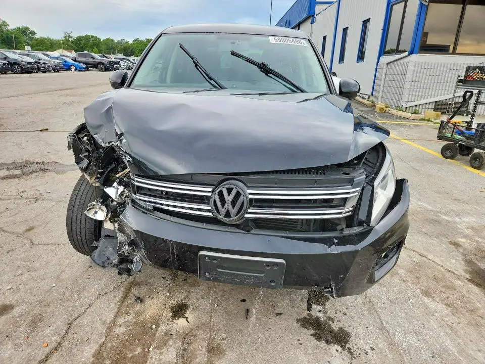 2012 VOLKSWAGEN TIGUAN S  