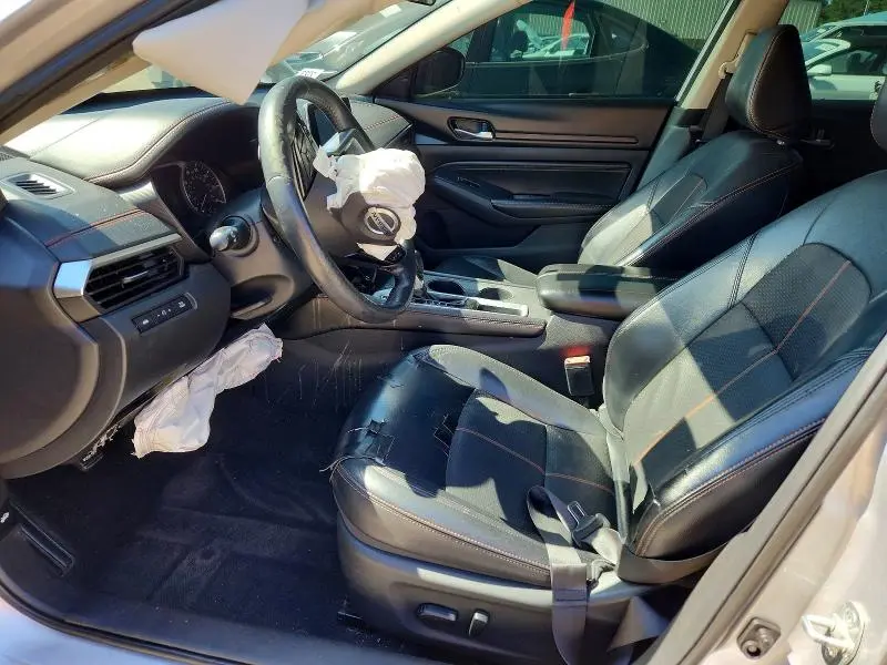 2019 NISSAN ALTIMA SR  