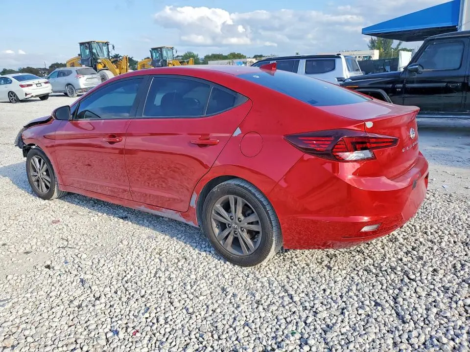 2020 HYUNDAI ELANTRA SEL  