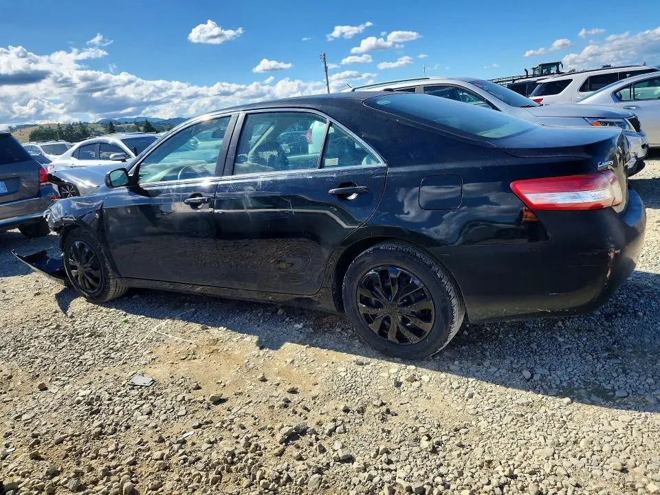 2011 TOYOTA CAMRY LE  