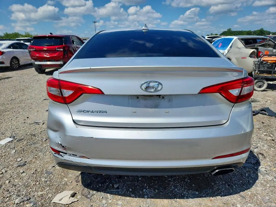 2017 HYUNDAI SONATA SE  