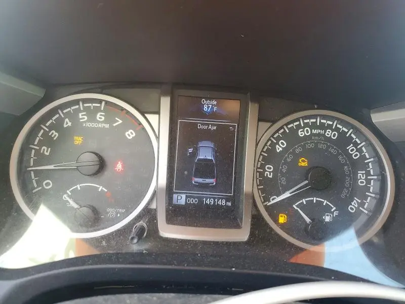 2017 TOYOTA TACOMA SR5 V6  
