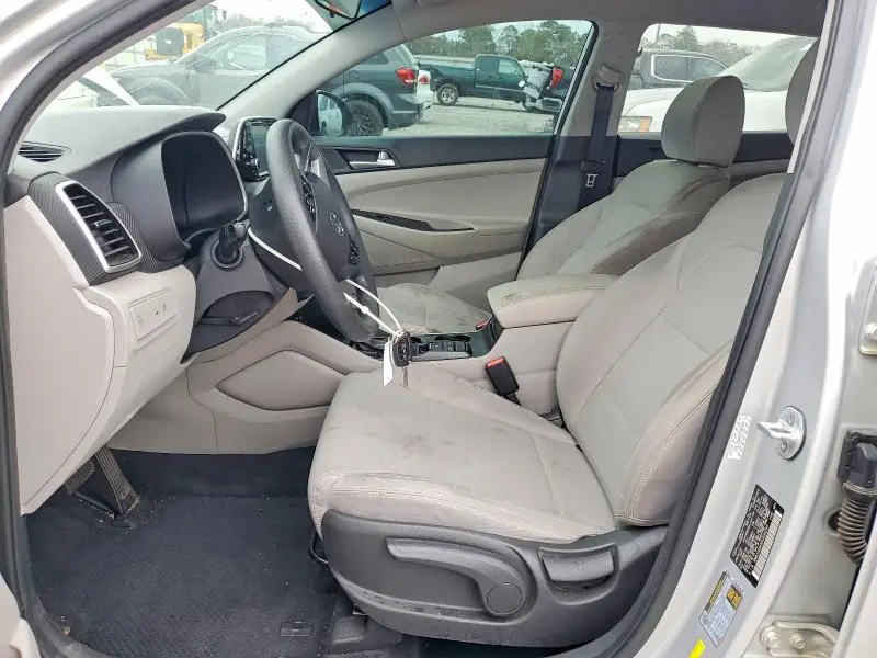 2019 HYUNDAI TUCSON SE  