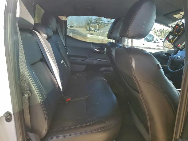 2017 TOYOTA TACOMA DOUBLE CAB  