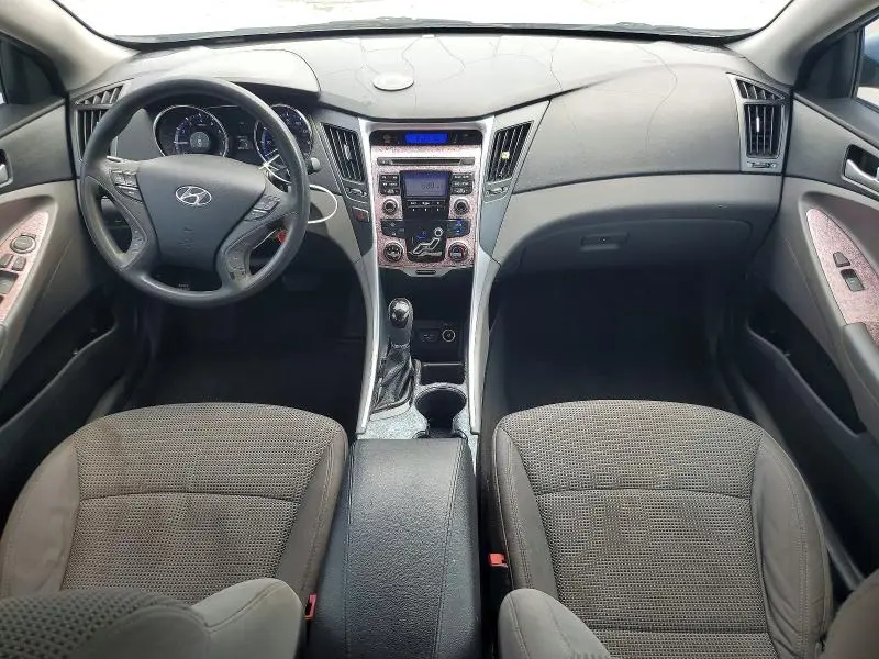 2011 HYUNDAI SONATA GLS  