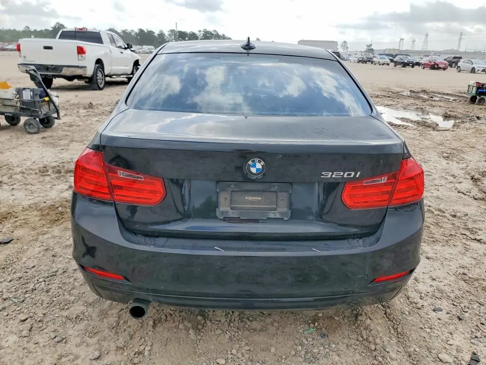 2014 BMW 320   