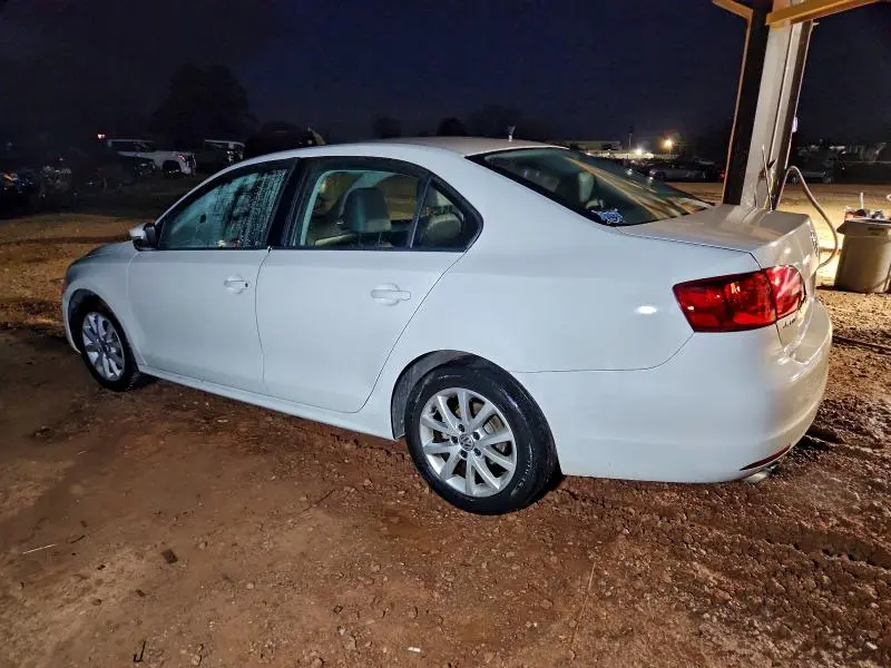 2013 VOLKSWAGEN JETTA SE  