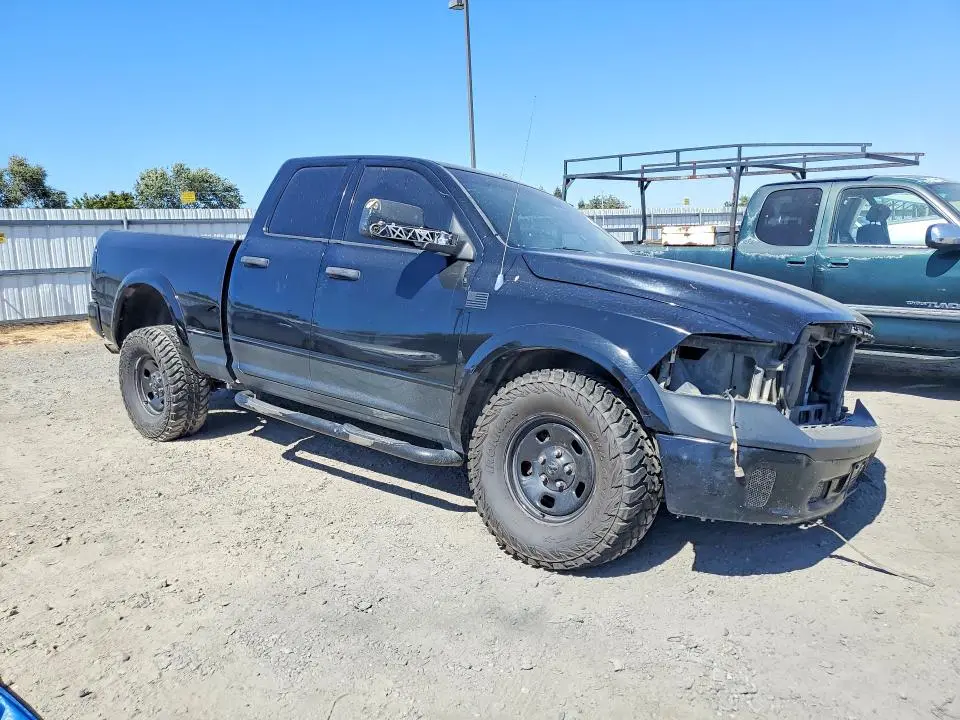 2013 RAM 1500 ST  