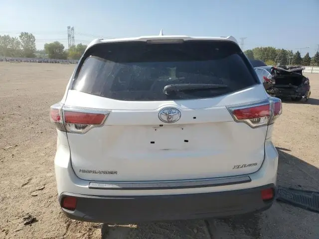 2016 TOYOTA HIGHLANDER XLE  