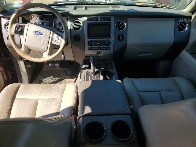 2010 FORD EXPEDITION XLT  