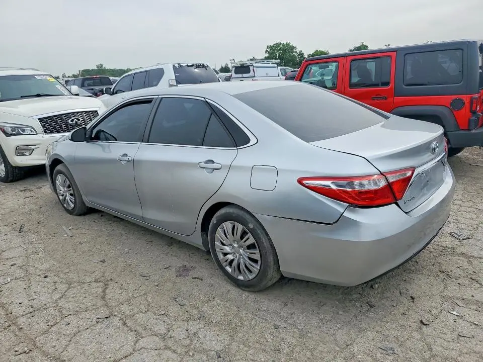 2015 TOYOTA CAMRY LE  