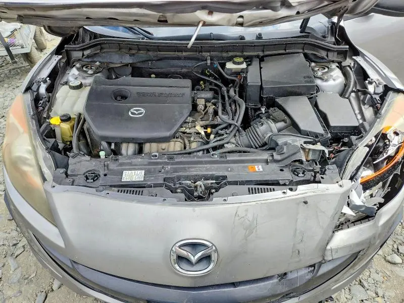 2011 MAZDA 3 S  