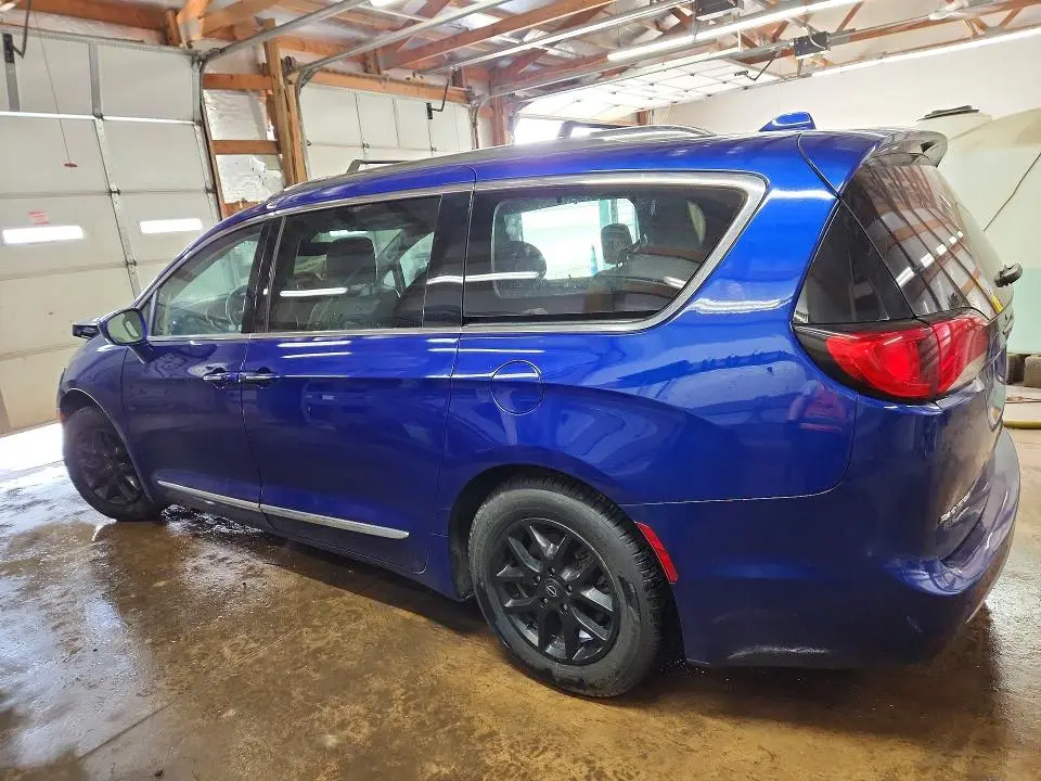 2020 CHRYSLER PACIFICA TOURING L  