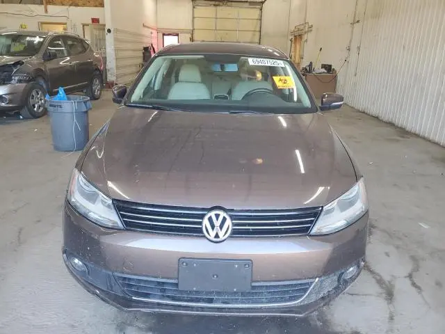 2011 VOLKSWAGEN JETTA SEL  