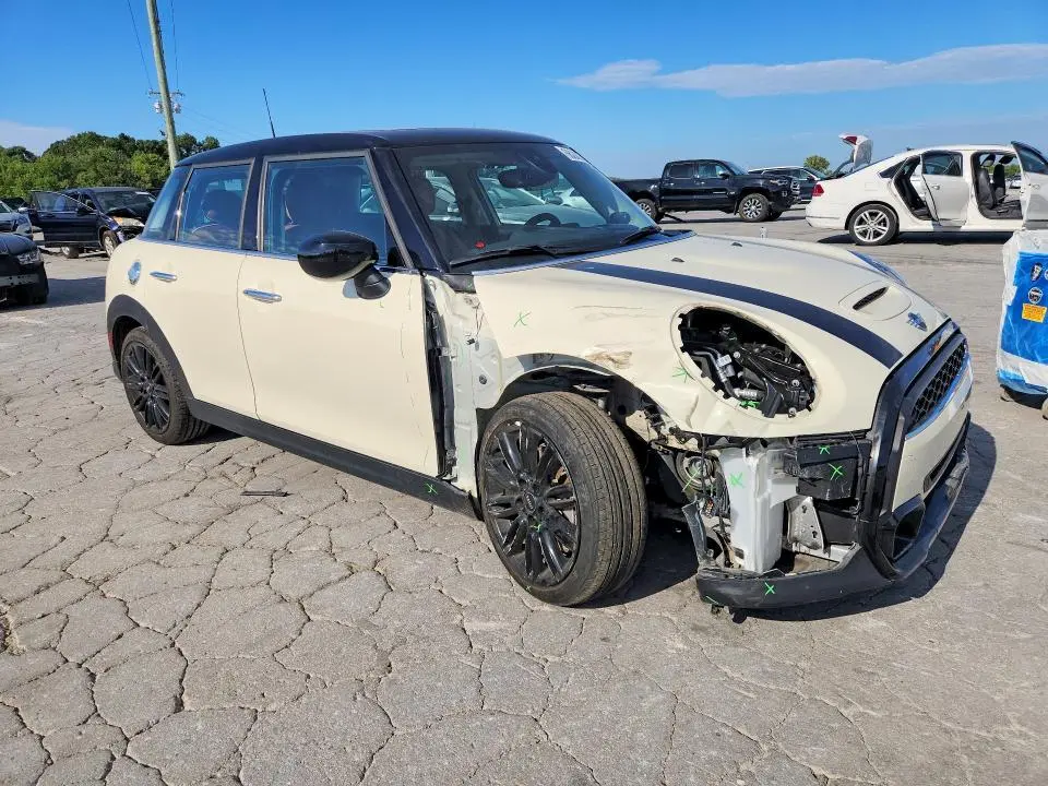 2023 MINI COOPER S  