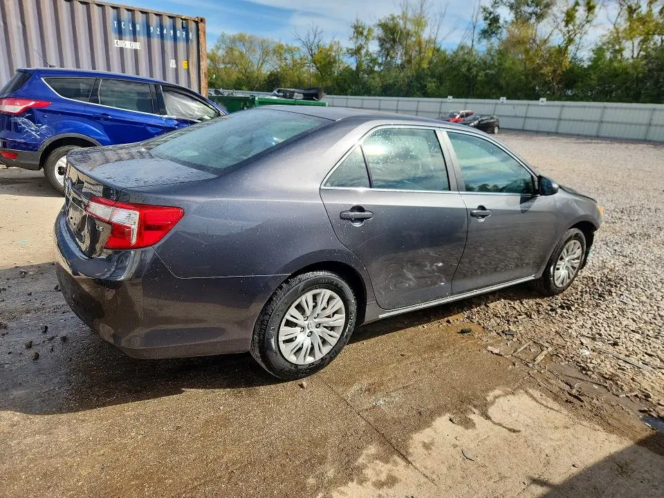 2012 TOYOTA CAMRY LE  