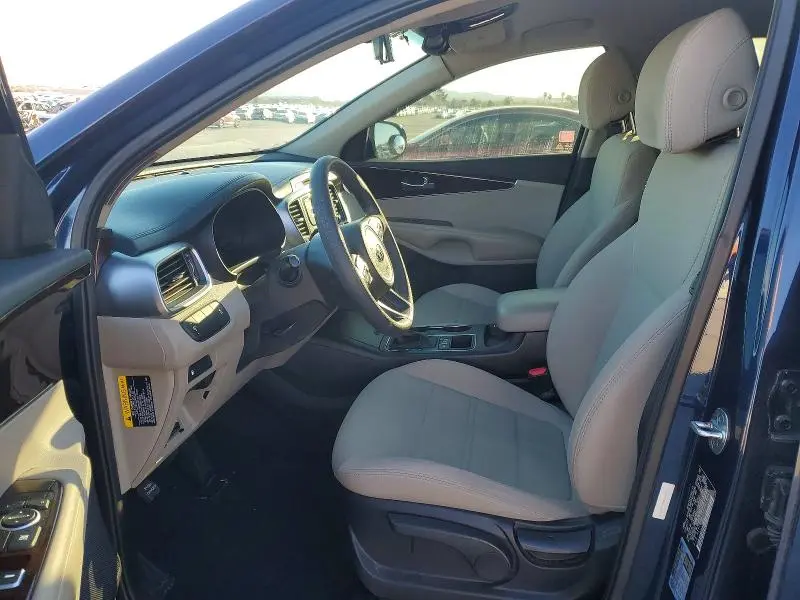 2017 KIA SORENTO LX V6  