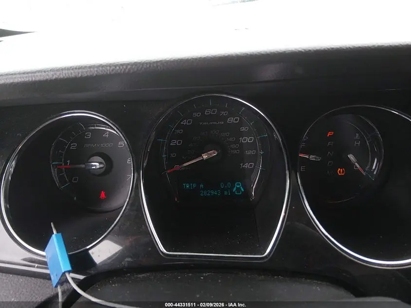 2011 FORD TAURUS LIMITED