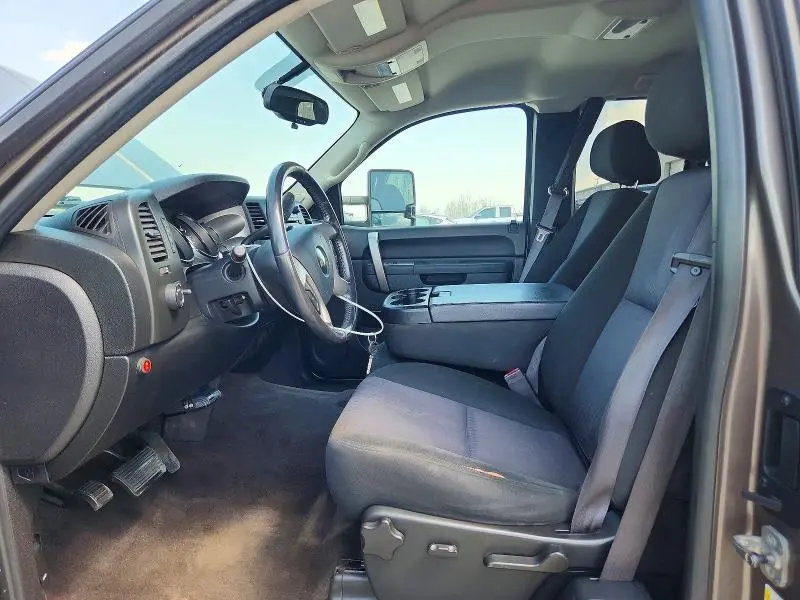 2011 CHEVROLET SILVERADO K1500 LT  