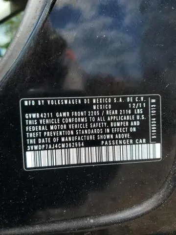 2012 VOLKSWAGEN JETTA SE  