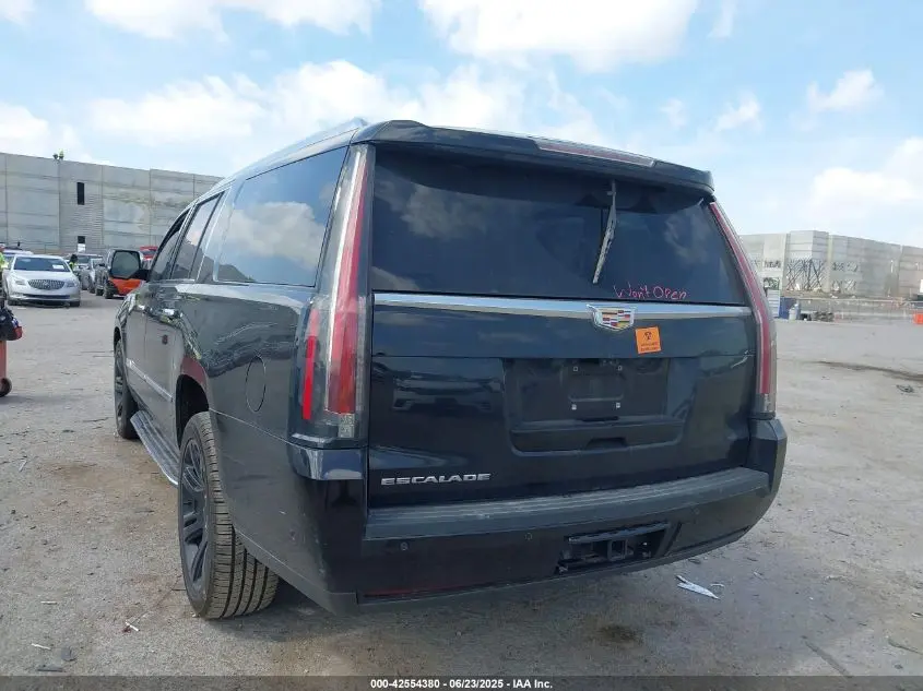 2020 CADILLAC ESCALADE ESV 4WD LUXURY