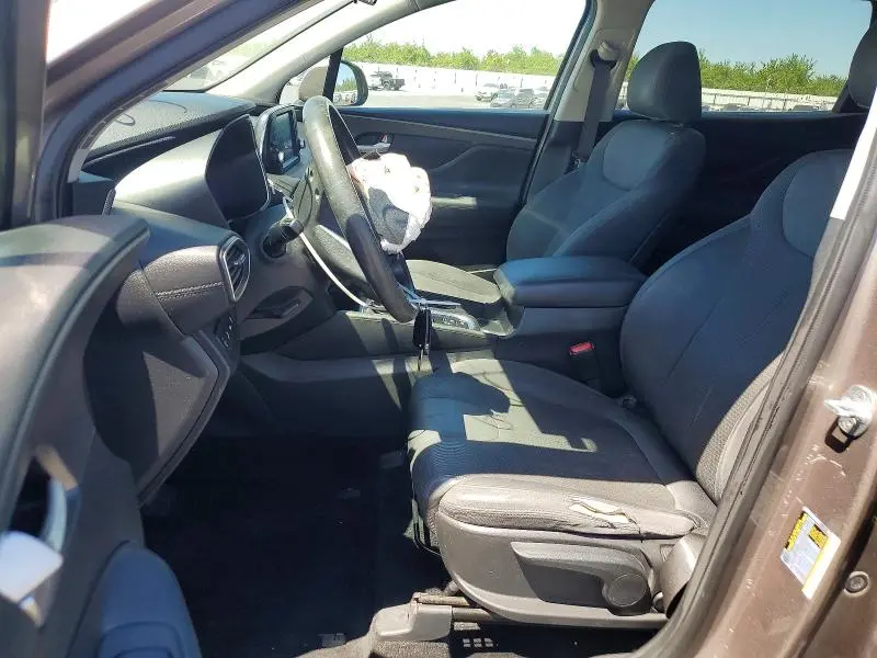 2019 HYUNDAI SANTA FE SE  