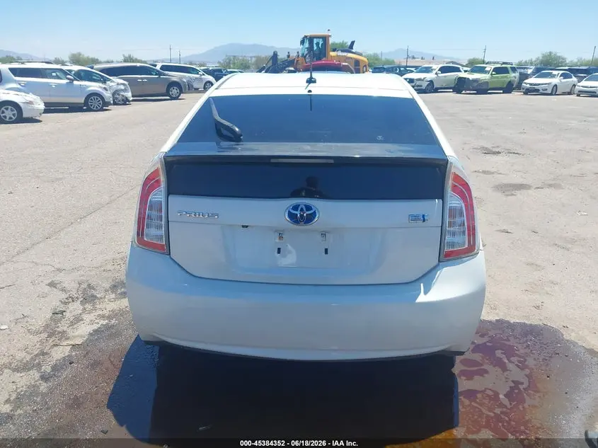 2015 TOYOTA PRIUS THREE