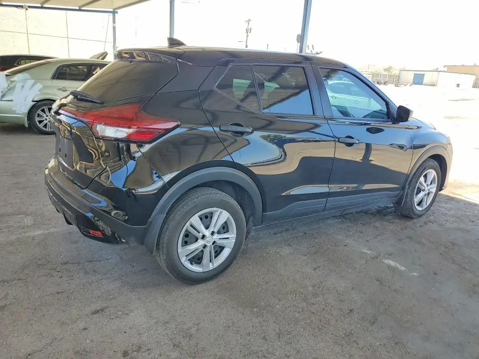 2024 NISSAN KICKS S  