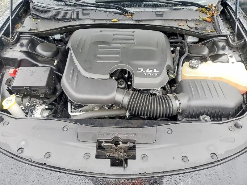 2017 DODGE CHARGER SE  