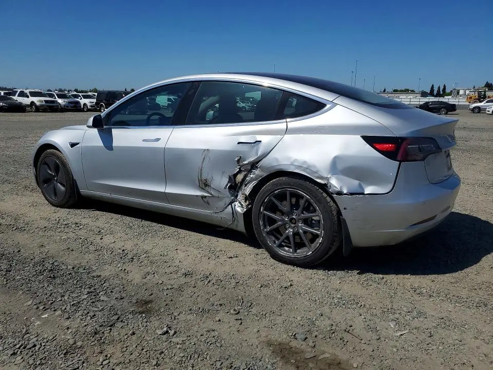2018 TESLA MODEL 3   