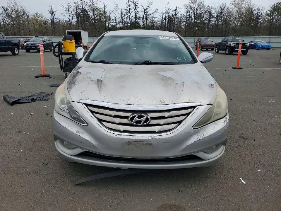 2011 HYUNDAI SONATA SE  