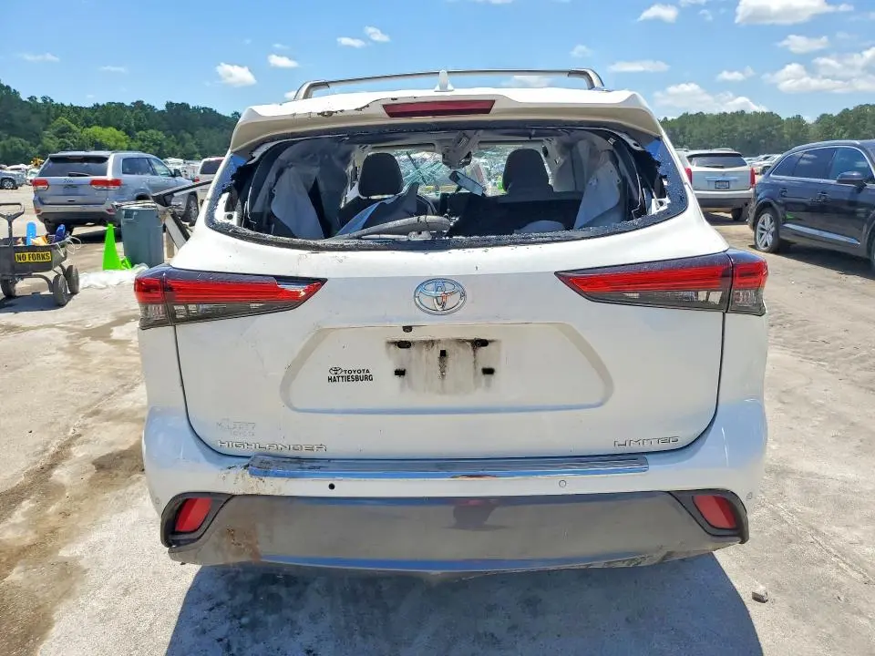 2020 TOYOTA HIGHLANDER LIMITED  
