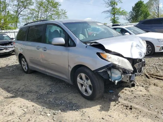 2011 TOYOTA SIENNA LE  