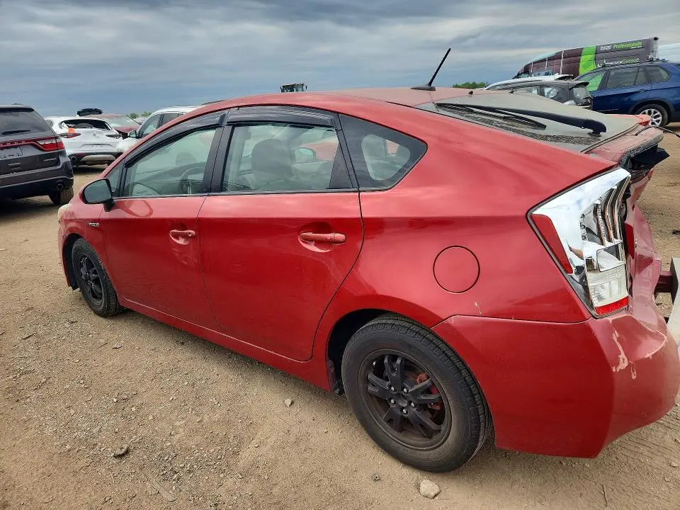 2010 TOYOTA PRIUS III  