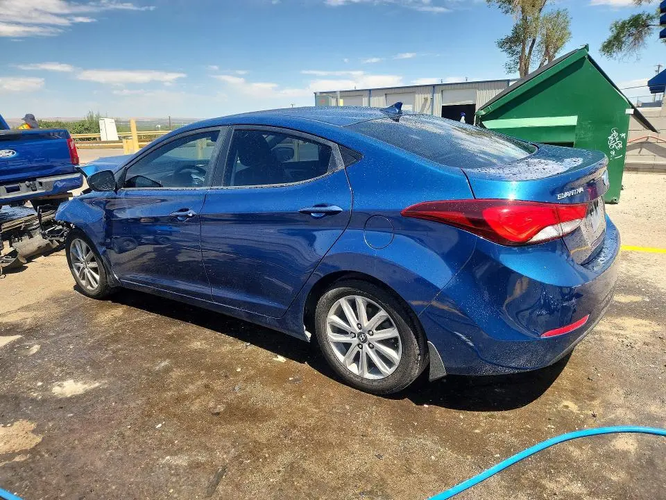 2015 HYUNDAI ELANTRA SE  