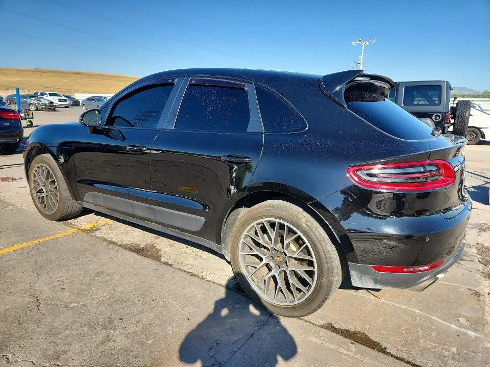 2015 PORSCHE MACAN S  