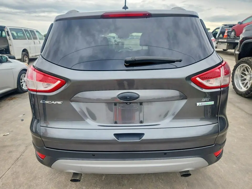2015 FORD ESCAPE SE  