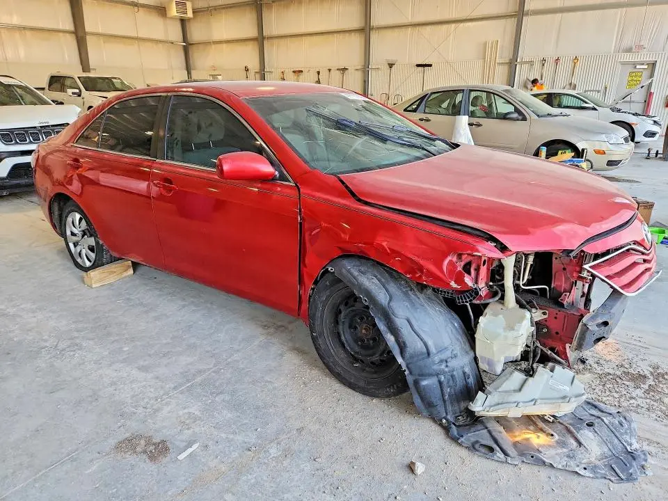 2011 TOYOTA CAMRY LE  