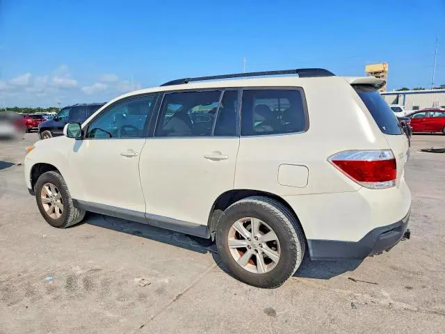 2011 TOYOTA HIGHLANDER BASE  
