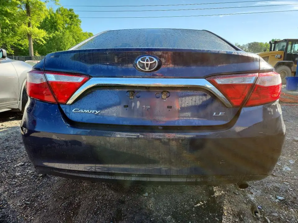 2017 TOYOTA CAMRY LE  