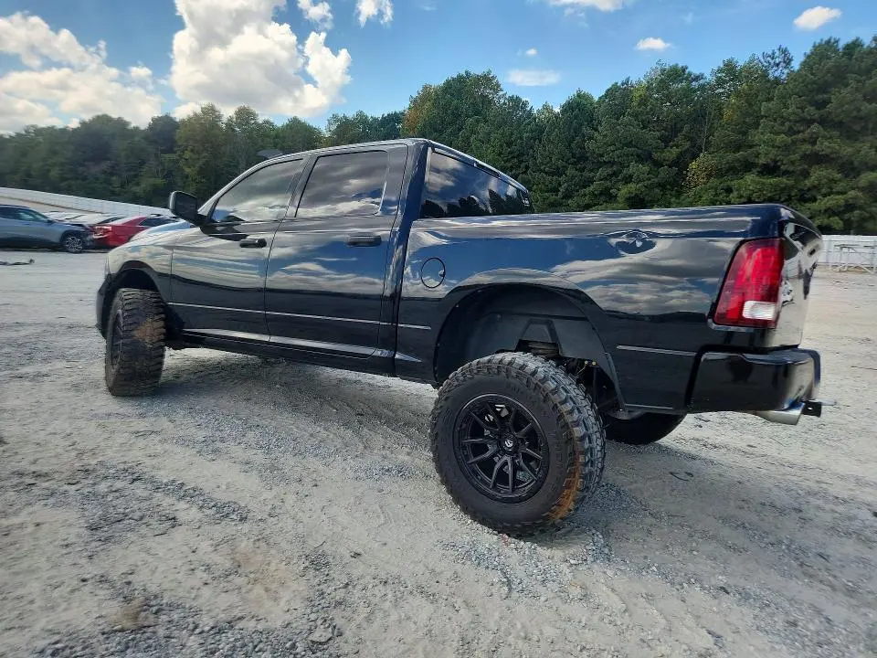 2015 RAM 1500 ST  