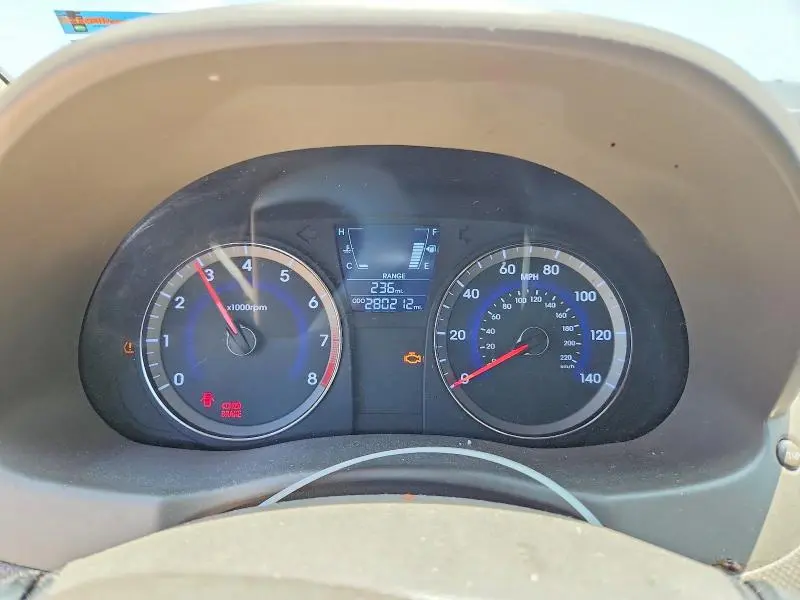 2012 HYUNDAI ACCENT GLS  