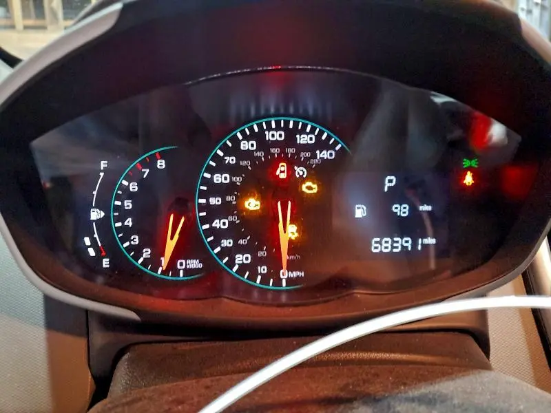 2017 CHEVROLET SONIC LT  