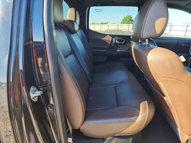 2016 TOYOTA TACOMA LIMITED  