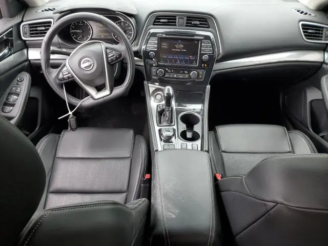 2023 NISSAN MAXIMA SV  
