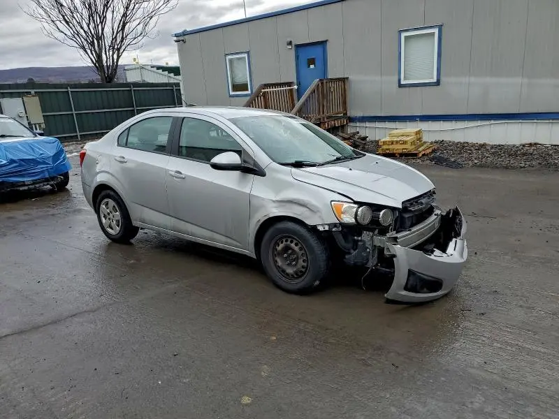 2015 CHEVROLET SONIC LS  