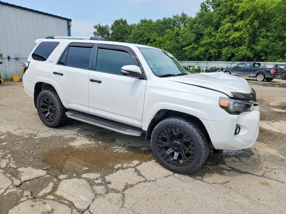 2019 TOYOTA 4RUNNER SR5 PREMIUM  